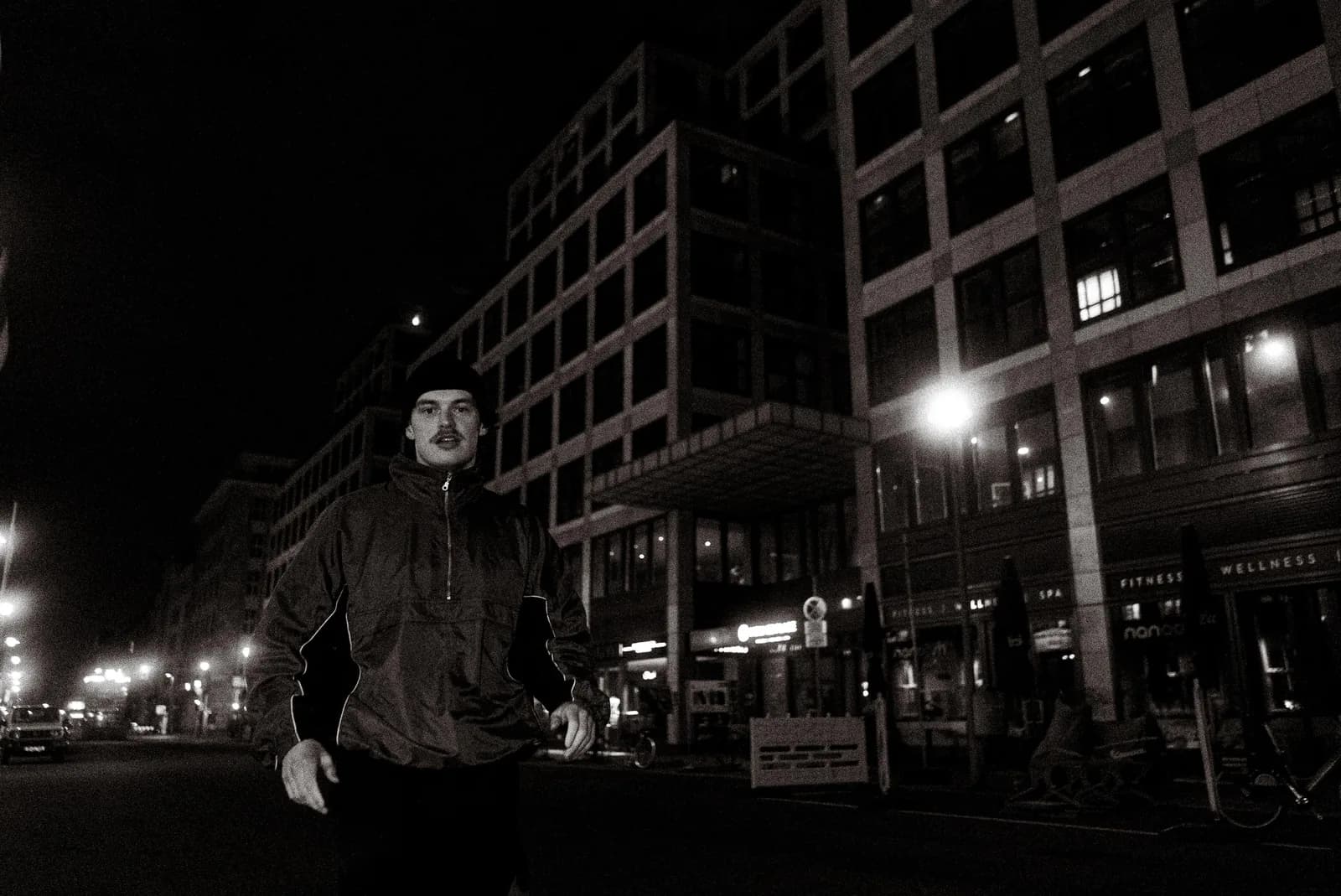 Coach Luki in urban Berlin — book a personal training session in Prenzlauer Berg or Mitte
